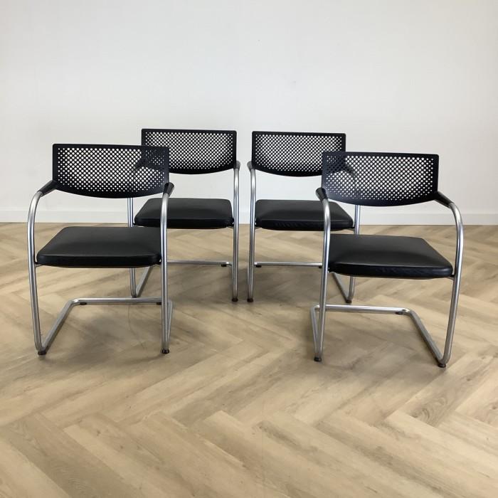 Complete Design set van 4x Vitra Visasoft Visavis, Huis en Inrichting, Stoelen, Zwart, Gebruikt, Eén
