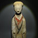 Chinois ancien Poterie Concubine de cour. 50,5 cm H.