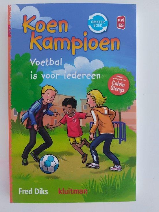 Koen Kampioen - 2 Verhalen - Spanning in Spanje - Voetbal is, Boeken, Overige Boeken, Zo goed als nieuw, Verzenden