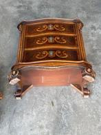 Nachtkastje (2) - Hout, Metaal - 2 nachtkastjes, Antiek en Kunst