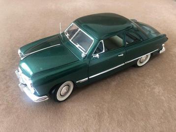 Salvat 1:18 - Voiture miniature - FORD BERLINA 1949, Nieuw