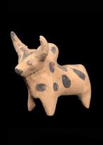 Indus Vallei Terracotta Stier beeldje  (Zonder Minimumprijs)