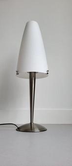 Trio Leuchten - Tafellamp - Opaline glas, Antiek en Kunst