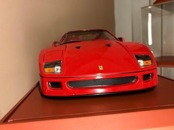Pocher 1:8 - Modelauto - Ferrari F40 beschikbaar voor biedingen