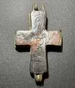 Byzantijns Brons Reliekhouder met dubbele kruis-enkolpion en, Antiek en Kunst