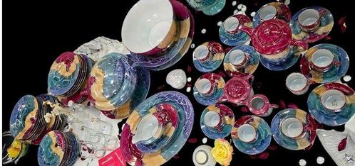 Guy Degrenne - Service de table pour 12 personnes (66) -, Antiek en Kunst, Antiek | Meubels | Tafels