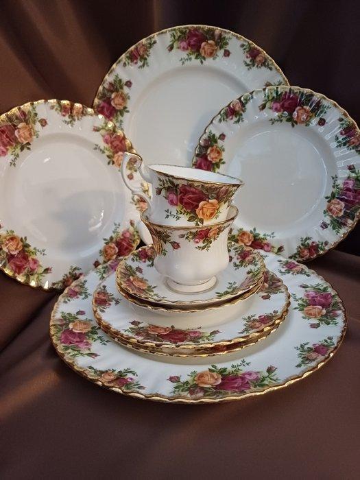Royal Albert - Ontbijtservies (10) - Old Country Roses - 22, Antiek en Kunst, Antiek | Meubels | Tafels