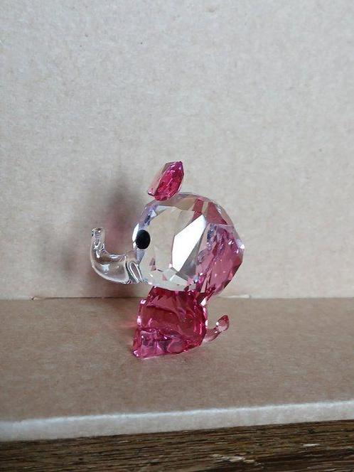 Swarovski - Figurine - Cheery the Elefant - 5622152 - Box +, Antiek en Kunst, Curiosa en Brocante