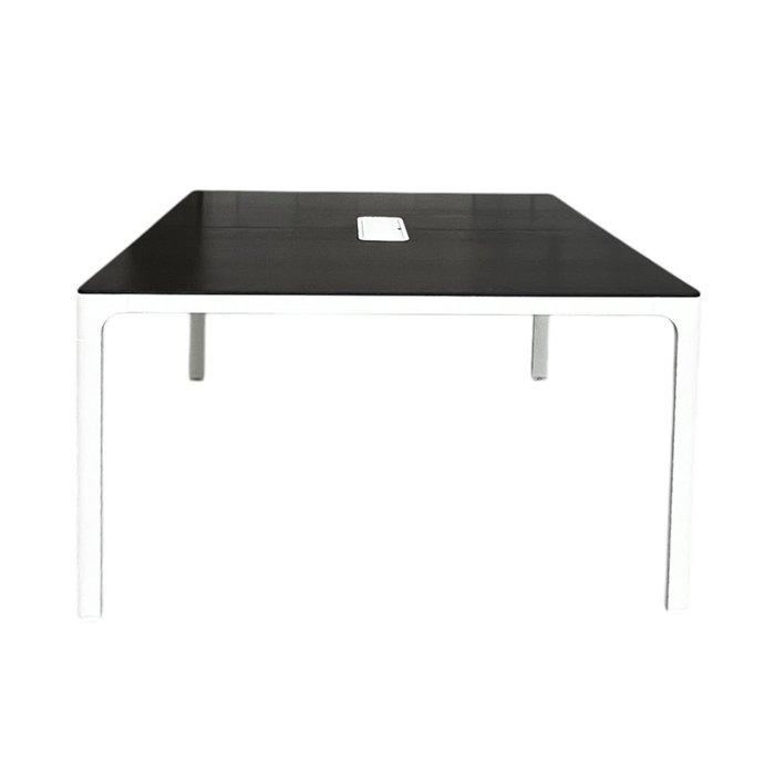 IKEA - Tafel - Metaal, Hout gelamineerd, Antiek en Kunst, Antiek | Meubels | Stoelen en Sofa's