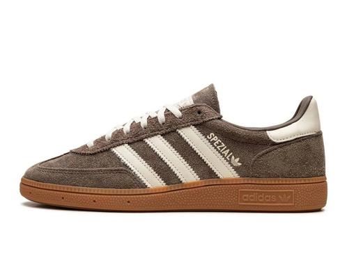 Adidas Handball Spezial Earth Strata Gum - Maat 43 1/3 EU, Kleding | Heren, Schoenen, Ophalen of Verzenden
