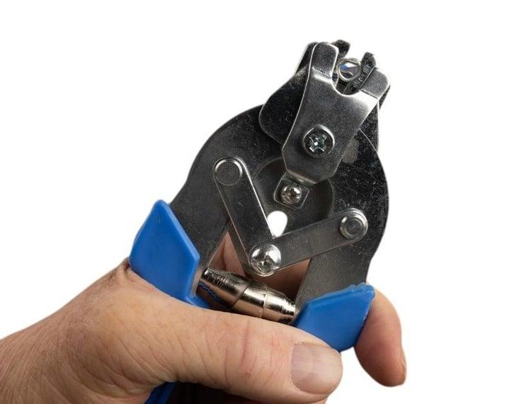 Hekwerktang met magazijn, Tuin en Terras, Overige Tuin en Terras, Verzenden