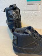 Nike SB - Veterschoenen - Maat: EU 42.5, Nieuw