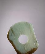 jade. Ceremonieel jadebijlblad Neolithische periode China.