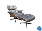 Online Veiling: Lounge chair met ottoman zwart vintage pu-
