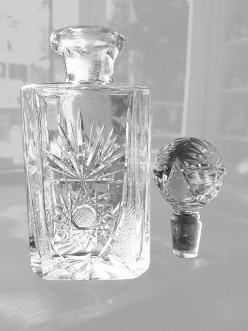 Victorian Crystal whisky square decanter - Karaf - Glas, Antiek en Kunst, Curiosa en Brocante