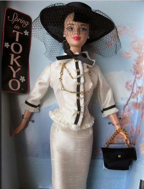 Mattel - Barbiepop Mattel - Barbie doll Inspired by Chanel -, Antiek en Kunst, Antiek | Speelgoed
