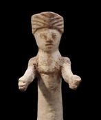 Oud-Romeins - Partheese en os statuette - Vrouwelijke idool