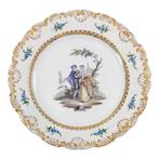 Meissen - Bord - Courting couple in Medieval dress -