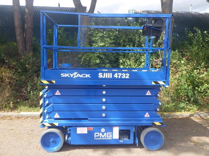 Veiling: Schaarhoogwerker Skyjack SJ4732 Elektrisch 11.75m 2, Zakelijke goederen, Machines en Bouw | Liften, Steigers en Ladders