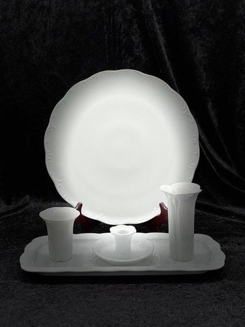 Harnas - Rosenthal Classic Rose – Stijlvolle porseleinen set, Antiek en Kunst, Antiek | Meubels | Tafels
