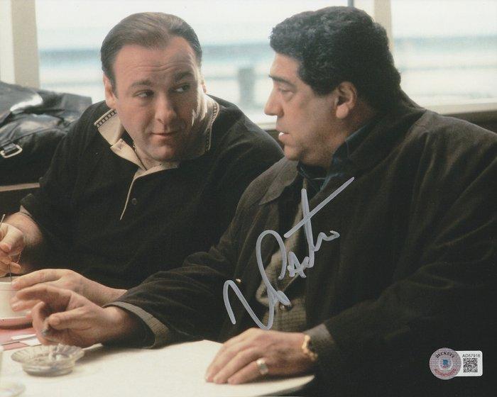 The Sopranos - Signed by Vincent Pastore (Salvatore), Verzamelen, Film en Tv
