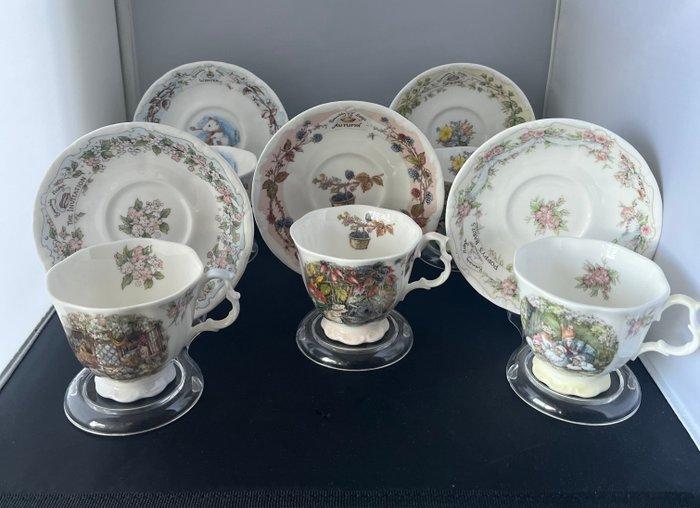 Royal Doulton - Jill Barklem - Kop en schotel (10) -, Antiek en Kunst, Antiek | Meubels | Tafels