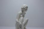 Statue, Vrouw met windhond - 30 cm - Faïence