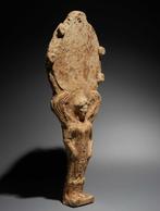 Oud-Grieks Terracotta Votiefspiegel. 5e eeuw v.Chr. 37 cm H.
