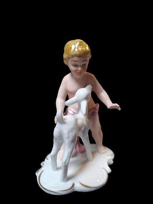 Wallendorf, Schaubachkunst, Carl Schiedig - Beeldje, Putti, Antiek en Kunst, Antiek | Glaswerk en Kristal