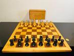 Prachtig groot schaakbord en -stukken - Schaakspel - Hout