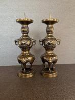 Kaarsenhouder - Een paar messingen kandelaars met