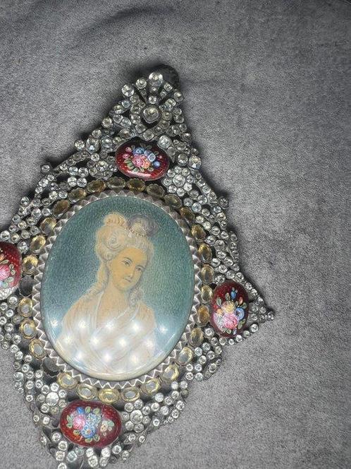 Reliekhouder - .900 zilver - 1850-1900 - Reliekhouder voor, Handtassen en Accessoires, Antieke sieraden