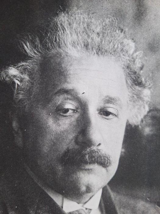 H. Roger Viollet - Albert Einstein, Thinking about, Antiquités & Art, Art | Objets design