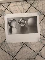 M.C. Escher (1898-1972) - Drie bollen ll
