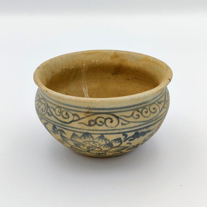 Lanna Kingdom Geschilderde keramiek Grote kom met lotus en, Antiek en Kunst, Antiek | Overige Antiek