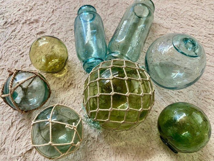 Maritieme objecten (8) - Glazen visfloats, handgeblaasd-, Antiek en Kunst, Curiosa en Brocante