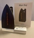 Man Ray (1890-1976) - sculptuur, Cadeau - 15 cm - IJzer -