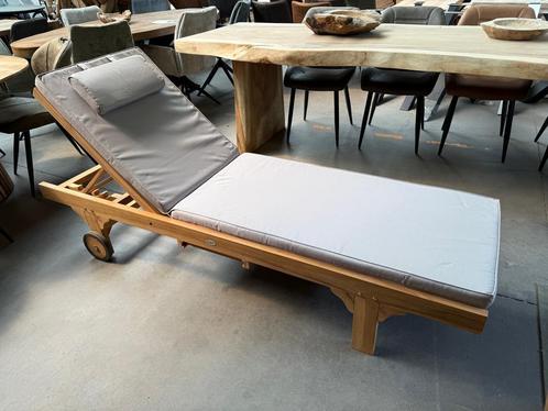 Ligstoel inclusief kussen, teakhout (nieuw, outlet), Tuin en Terras, Tuinstoelen, Nieuw
