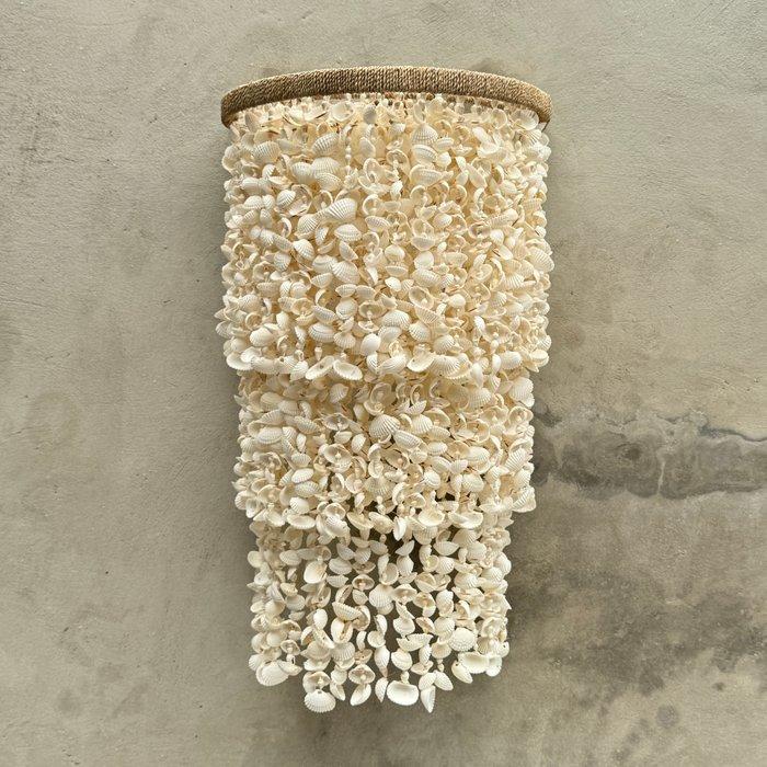 NO RESERVE PRICE - SL21 - Stunning Wall Lamp of Shell, Antiek en Kunst, Kunst | Designobjecten