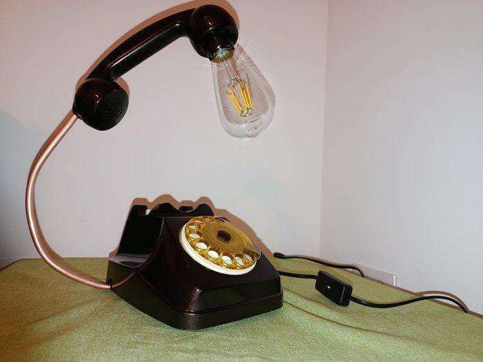 Tafellamp - Plastic, Koper, Metaal, Antiek en Kunst, Curiosa en Brocante