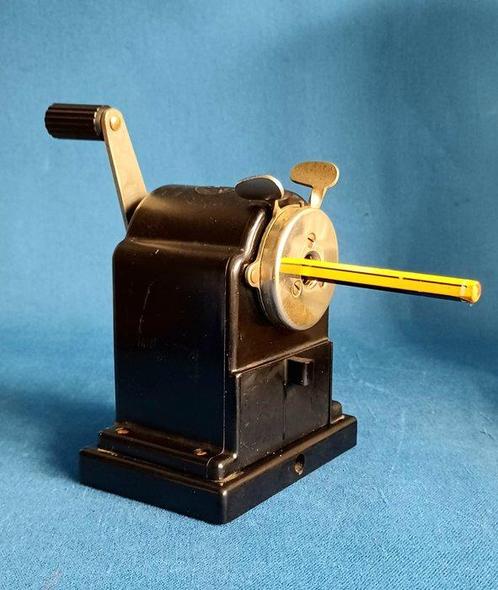 ASW Mod. 120 - Pencil Sharpener ASW Model  * Ein Original, Antiek en Kunst, Antiek | Wandborden en Tegels