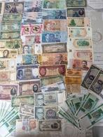 Wereld. - 97 banknotes - various dates (Zonder minimumprijs)