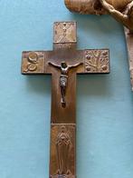 Art déco Crucifix (3) - Bois, Cuivre, Plâtre - crucifix