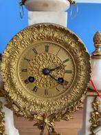Pendule portique - Faïence fine, Laiton - 1800-1850, Antiek en Kunst