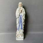 Statue, Onze Lieve Vrouw van Lourdes 1950-60 - 34.5 cm -, Antiek en Kunst