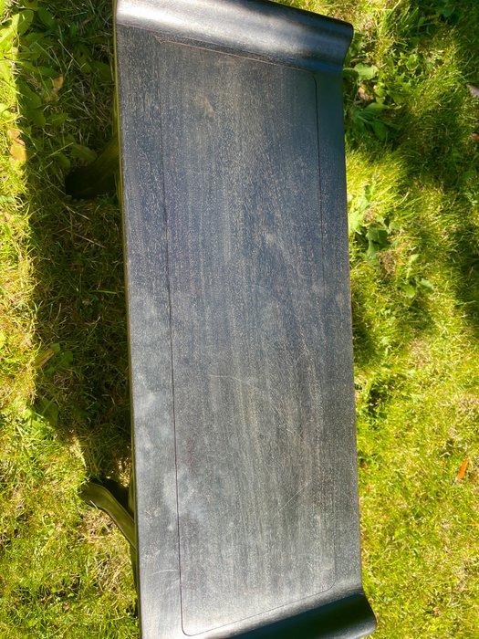 Klein uitgehouwen hardhouten altaar, 20e eeuw, Antiek en Kunst, Antiek | Overige Antiek