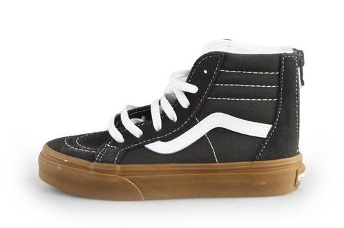 Extra platform outlet vans