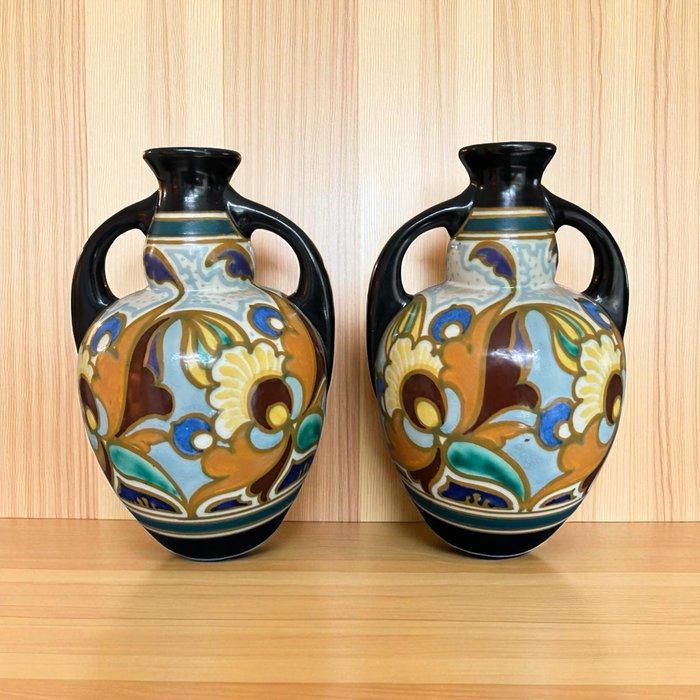 Plateelbakkerij Ivora - Gouda - Vase (2) - Faïence - Gouda -, Antiek en Kunst, Kunst | Designobjecten