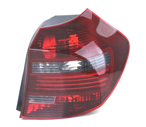 FEU LED DROIT BMW E81 E87 LCI 07-12 ROUGE FUMÉ, Autos : Pièces & Accessoires, Éclairage, Envoi