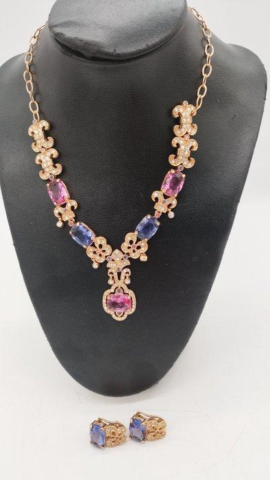 Themacollectie - Halsketting en oorbellen met meer dan 150, Antiek en Kunst, Curiosa en Brocante